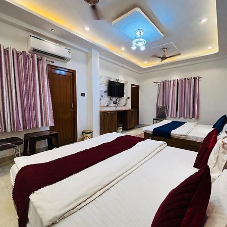 Mm Grand Hotel Varanasi Exterior photo